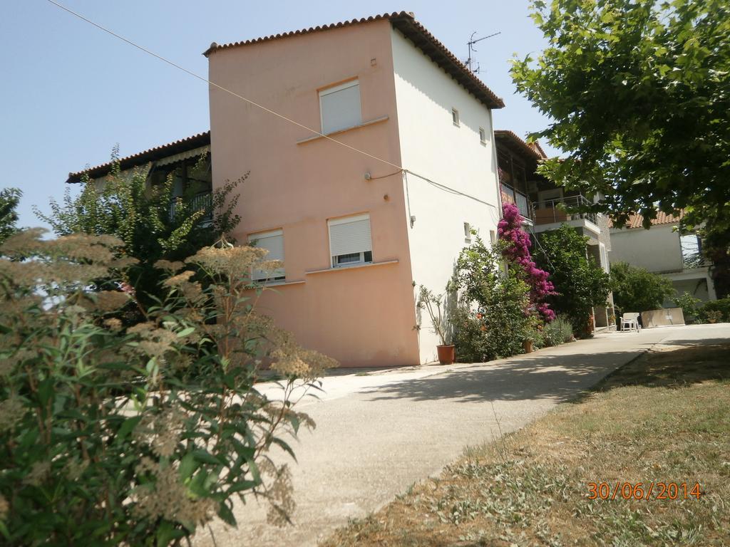 Ioannis Avrades Apartments Agiokampos Extérieur photo