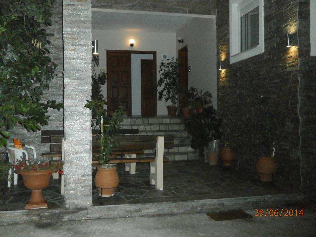 Ioannis Avrades Apartments Agiokampos Extérieur photo