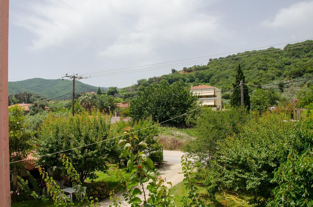 Ioannis Avrades Apartments Agiokampos Extérieur photo